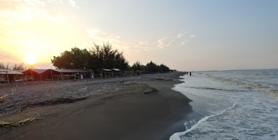 Pantai Randusanga Indah
